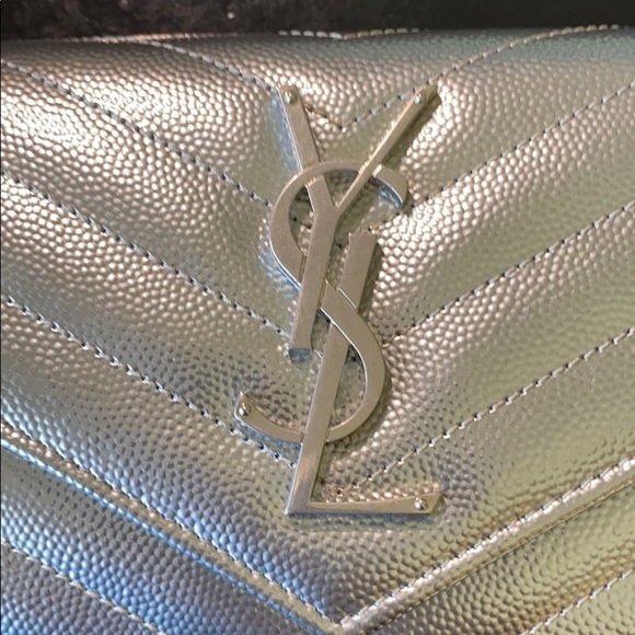 ❌SOLD❌FABULOUS NEW YSL Womens Wallet Silver Conti - Picture 4 of 5